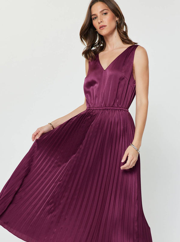 Pullover Sweater & Pleated Dress Sets